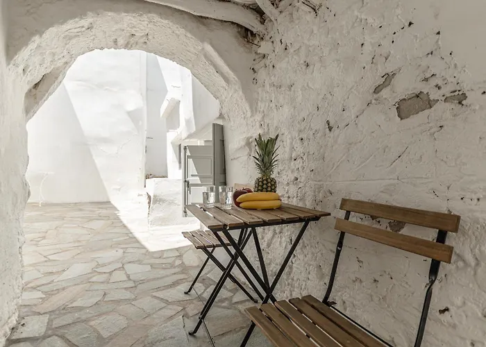 Lithorama * Naxos City